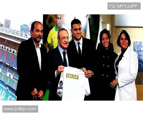 球探赴客场调查皇马青训中卫马丁内斯，球员负荷办理未随队